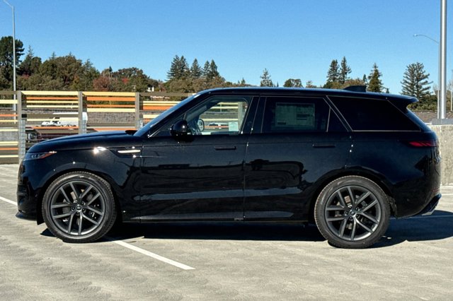 2025 Land Rover Range Rover Sport SE photo 2