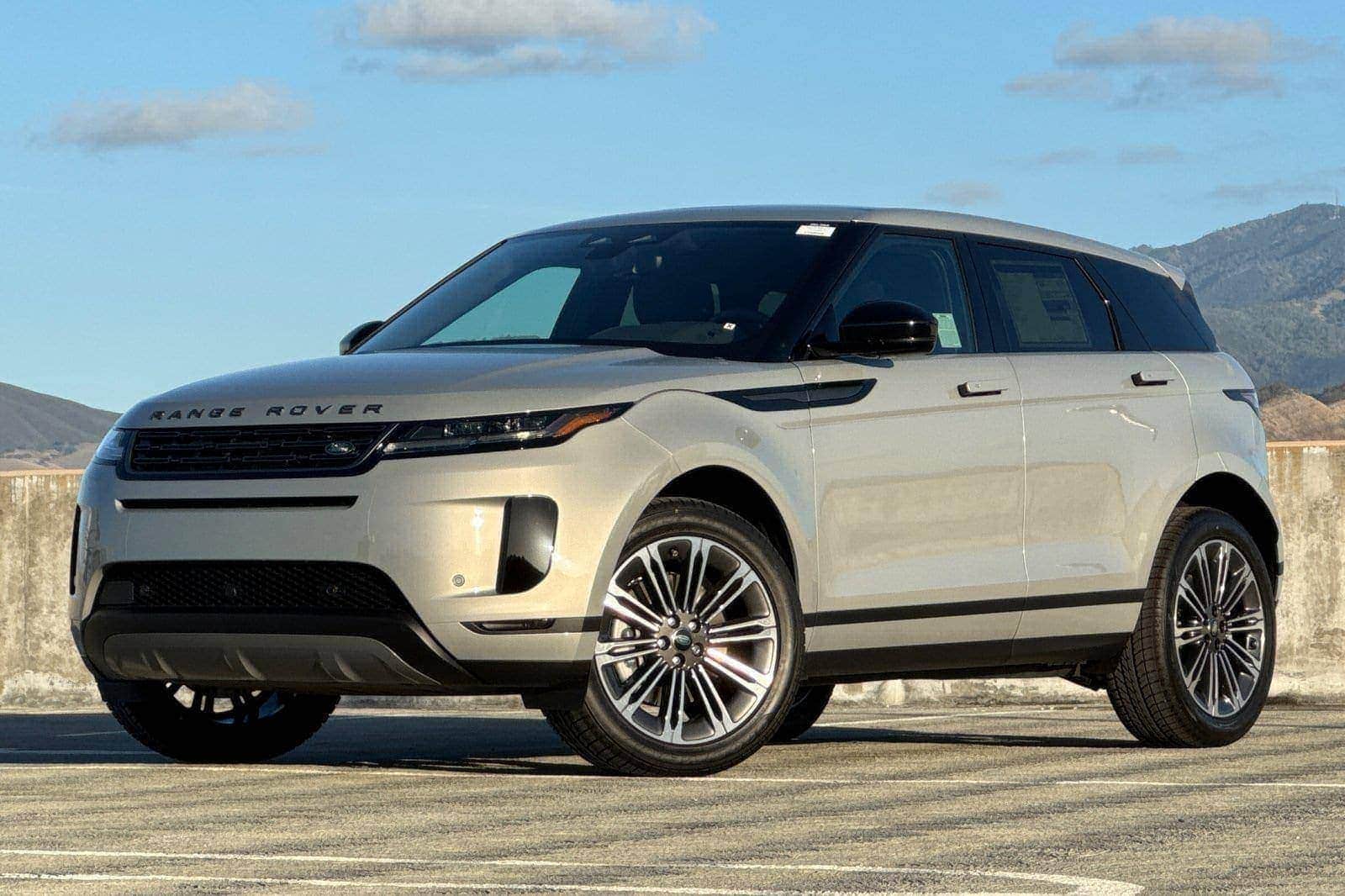 2026 Land Rover Range Rover Evoque S's photo
