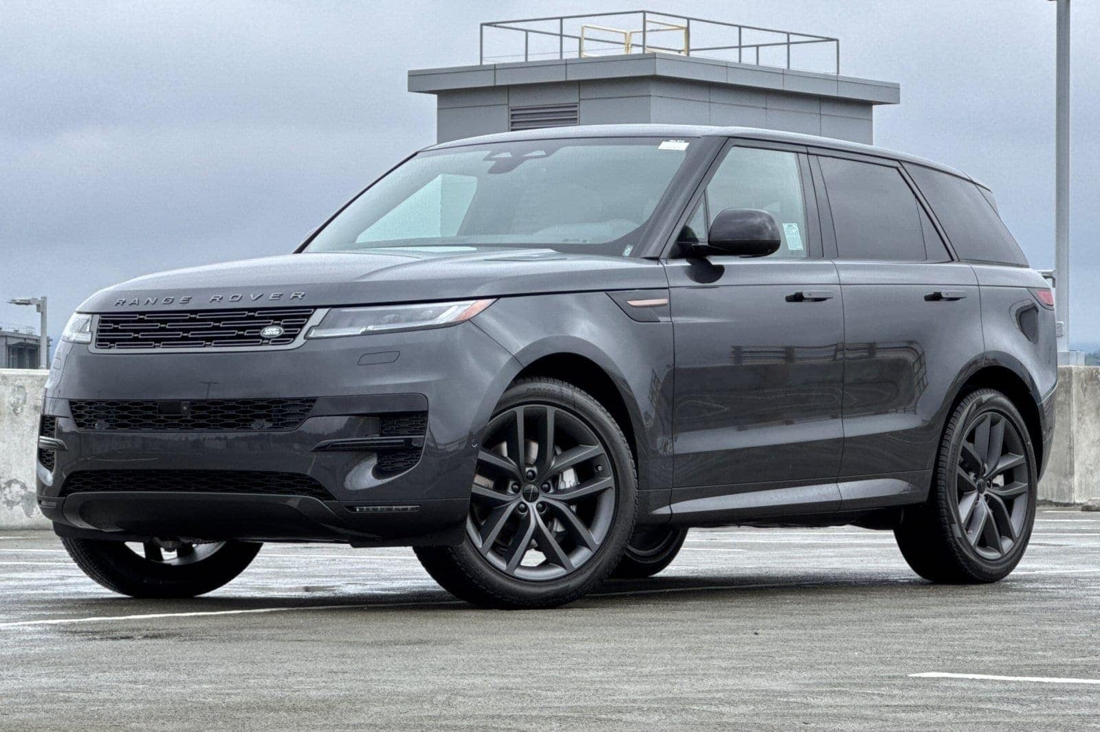 2026 Land Rover Range Rover Sport SE's photo