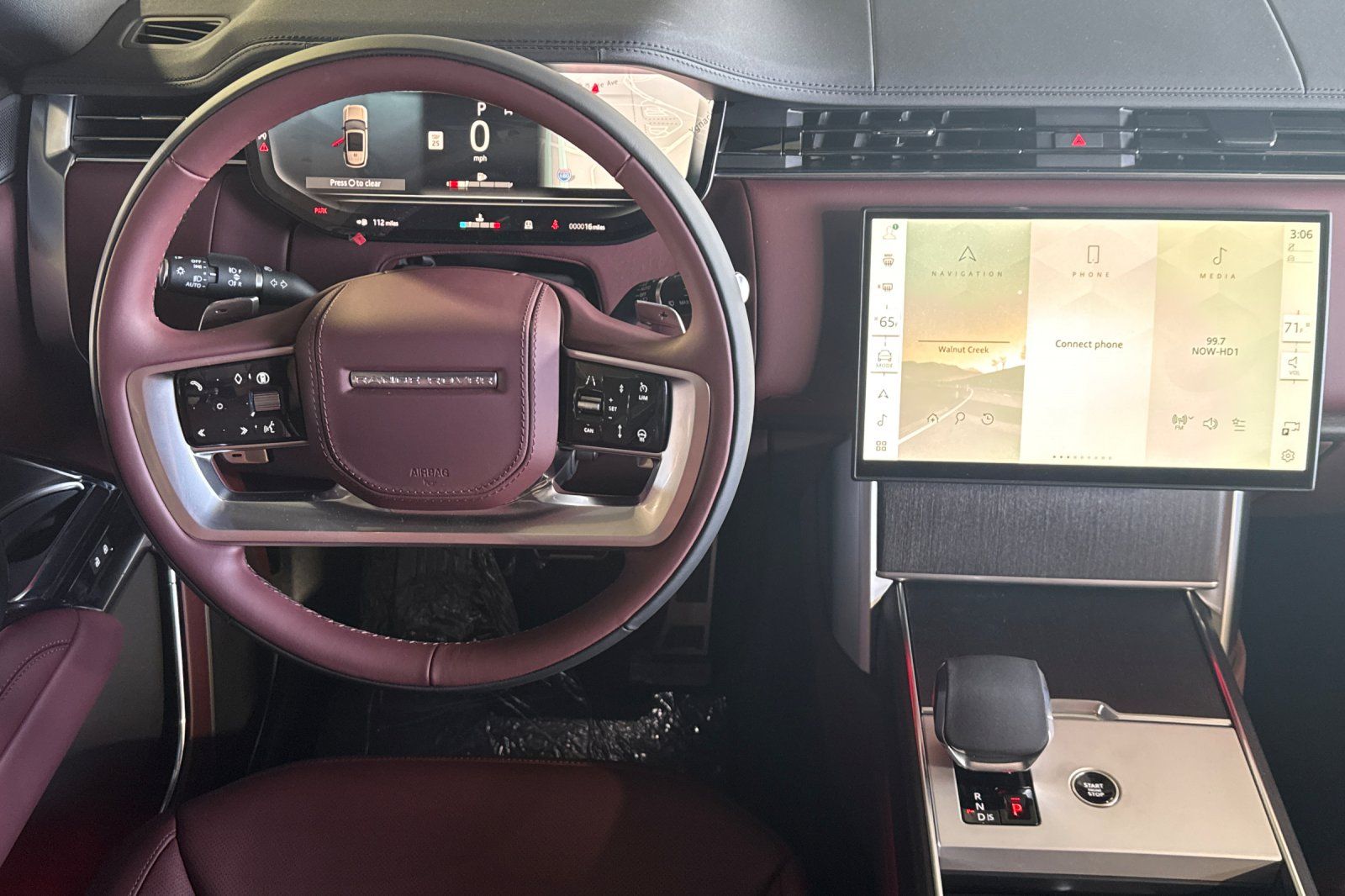 2025 Land Rover Range Rover SE - Photo 13