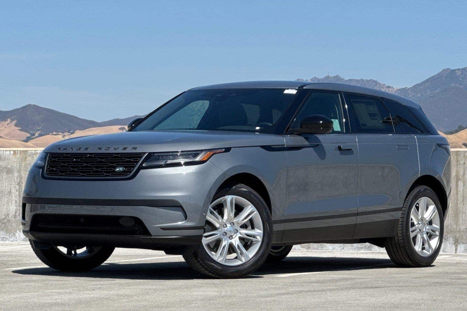 2026 Land Rover Range Rover Velar S's photo