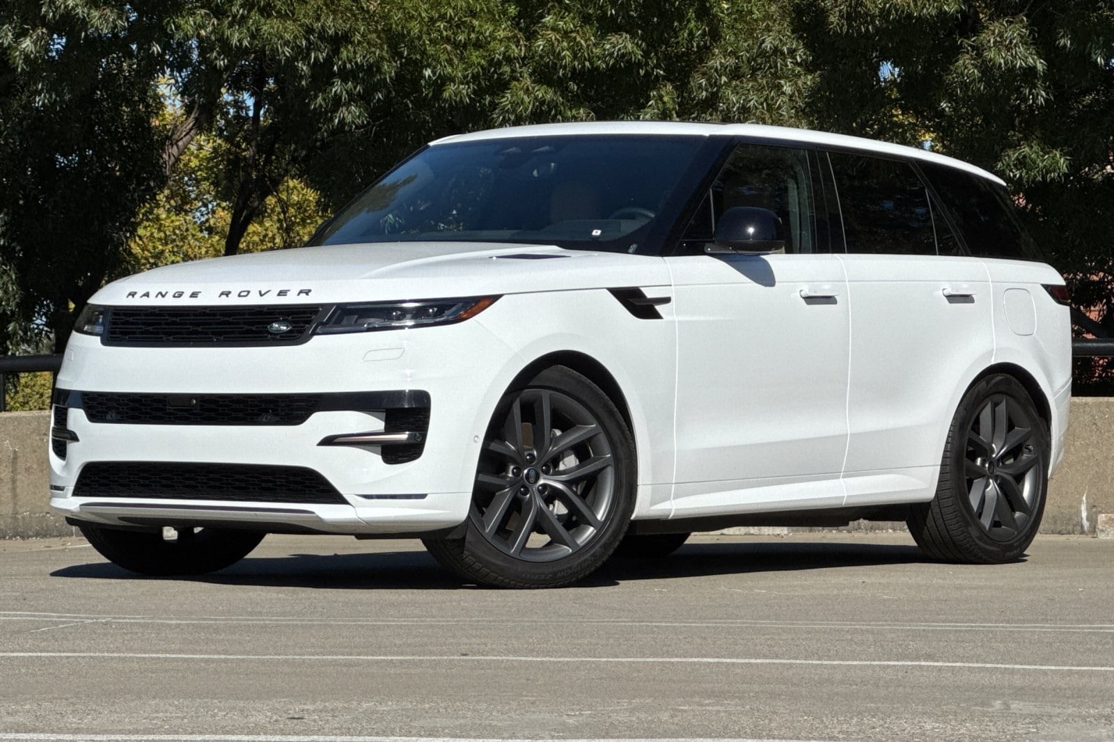 2025 Land Rover Range Rover Sport Dynamic SE's photo