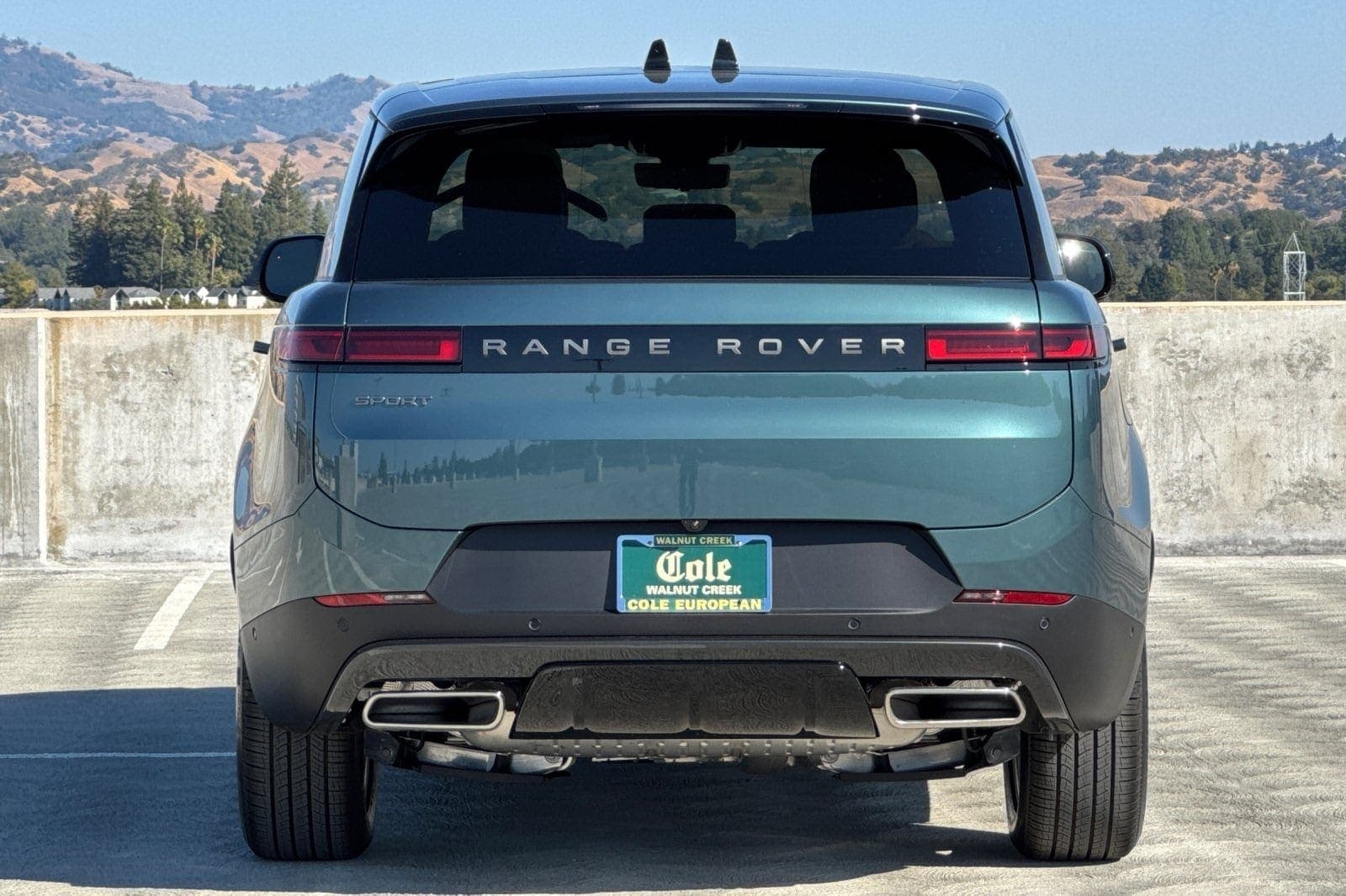 2025 Land Rover Range Rover Sport SE photo 4