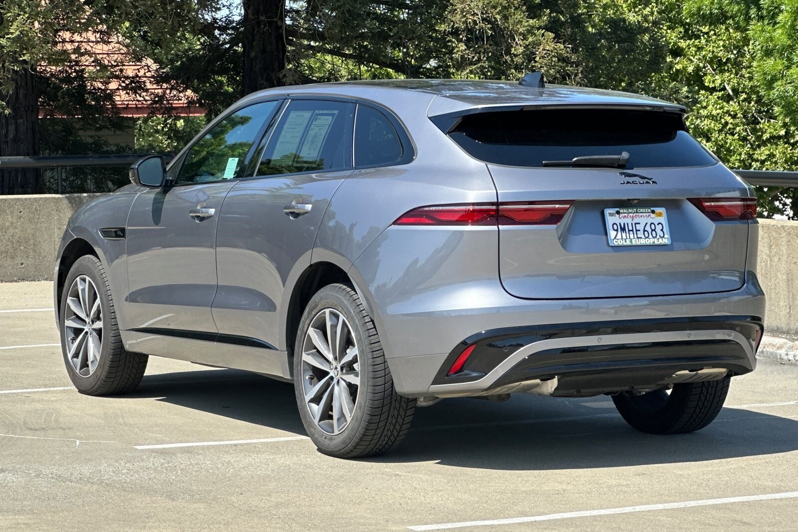 2024 Jaguar F-PACE P250 R-Dynamic S photo 3