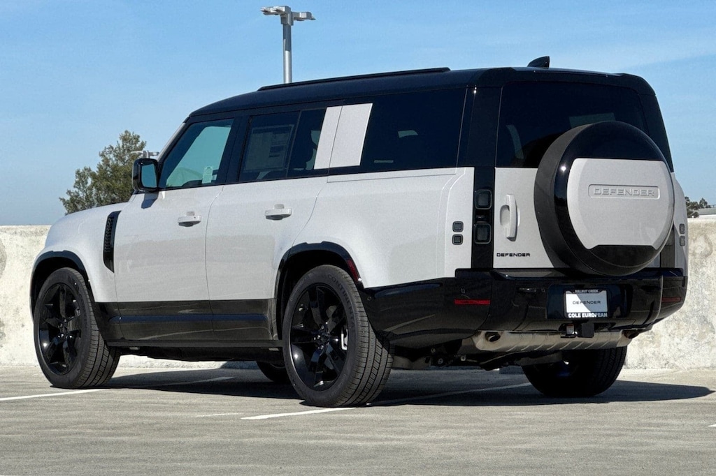 New 2026 Land Rover Defender 130 X-Dynamic SE SUV