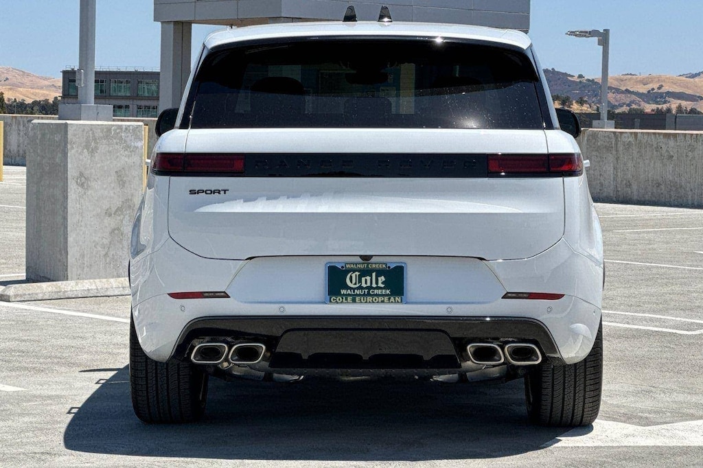New 2025 Land Rover Range Rover Sport Dynamic SE SUV