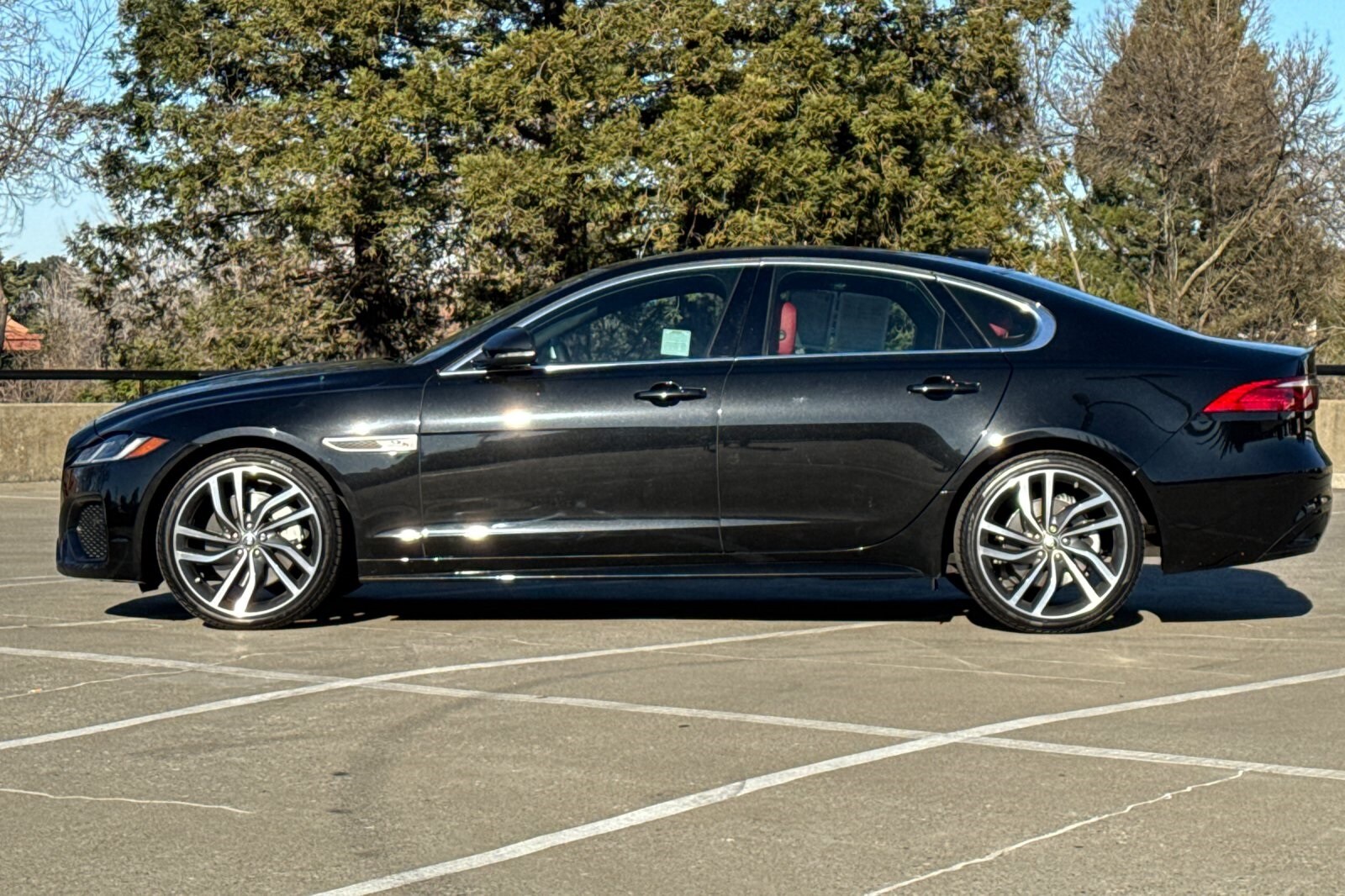 2024 Jaguar XF R-Dynamic SE photo 2