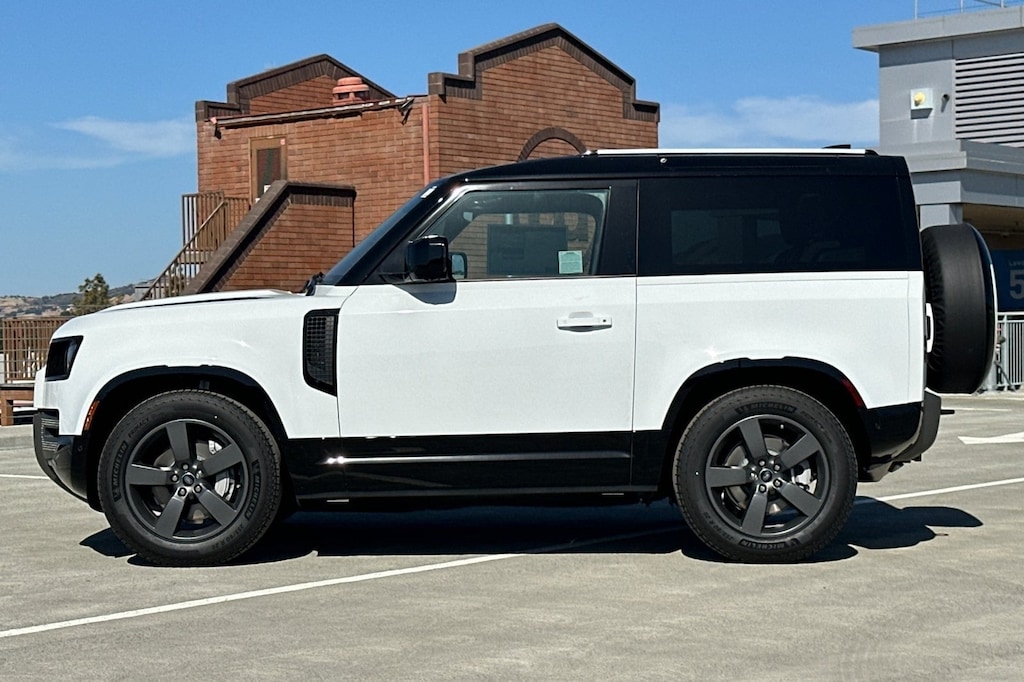 New 2025 Land Rover Defender 90 X-Dynamic SE SUV