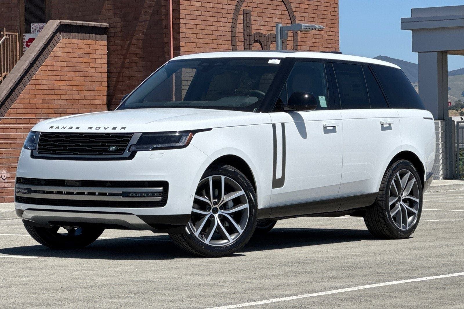 2026 Land Rover Range Rover