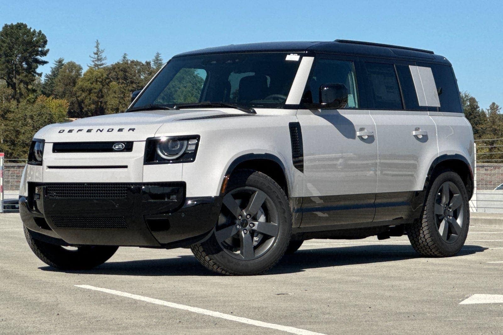 2026 Land Rover Defender