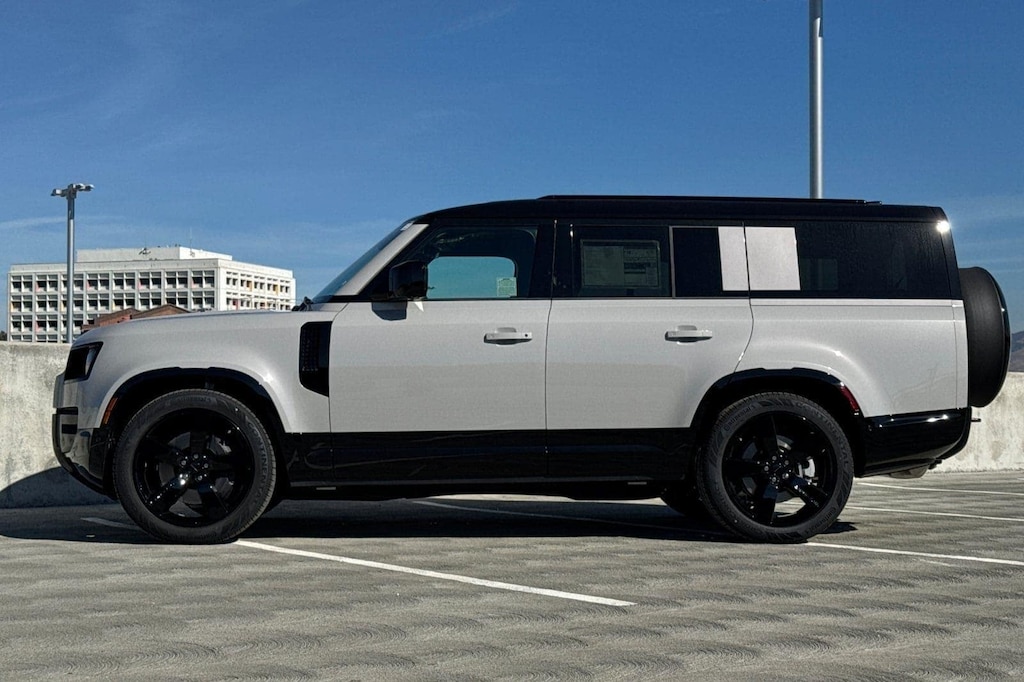 New 2026 Land Rover Defender 130 X-Dynamic SE SUV