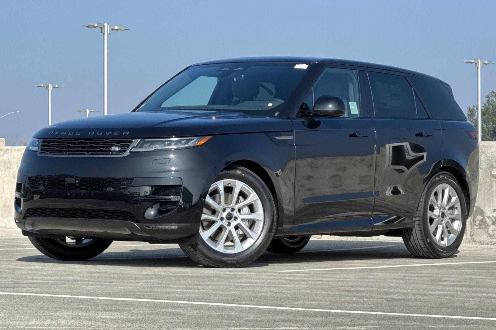 2026 Land Rover Range Rover Sport P360 SE MHEV's photo