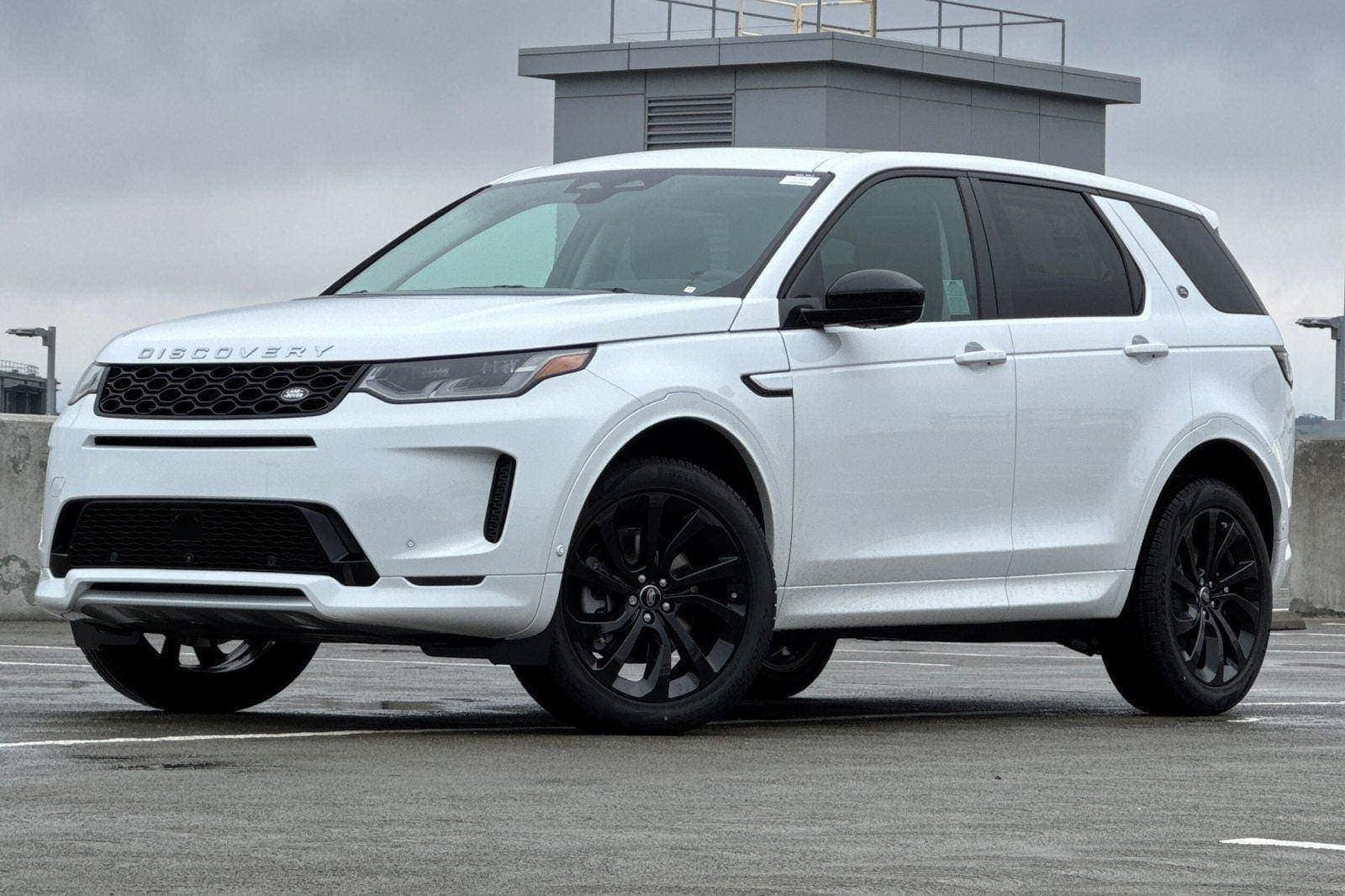 2025 Land Rover Discovery Sport 2.0 S's photo