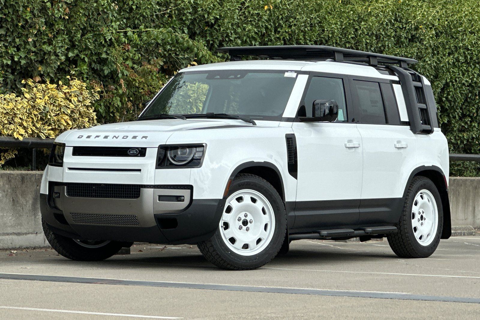 2026 Land Rover Defender