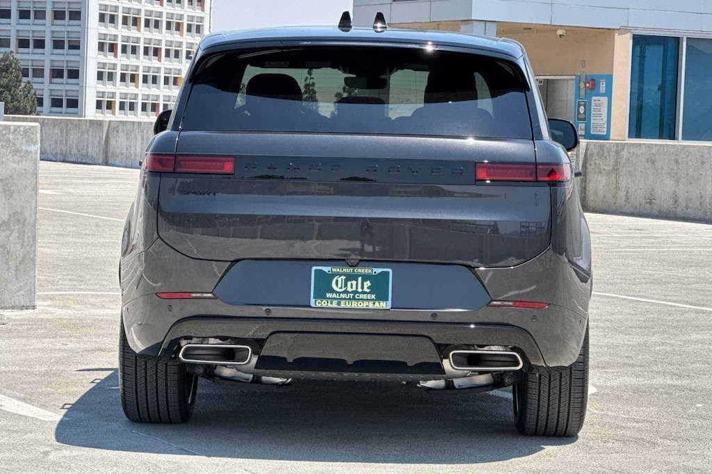 New 2025 Land Rover Range Rover Sport Dynamic SE SUV