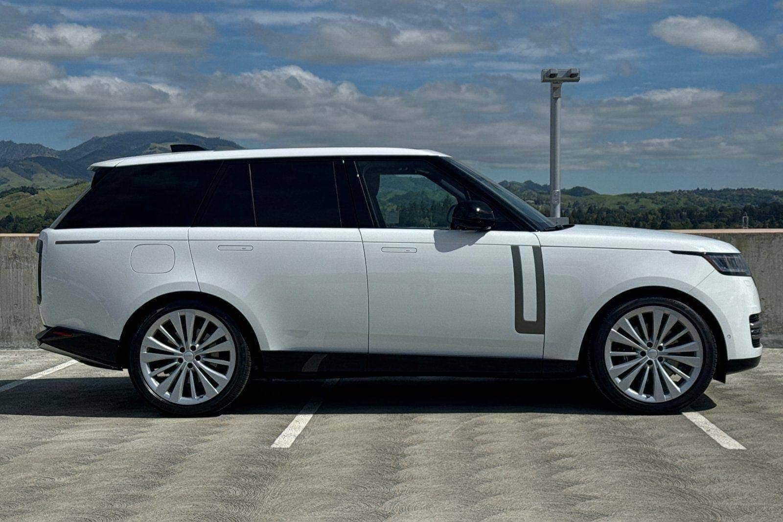 2025 Land Rover Range Rover SE - Photo 6