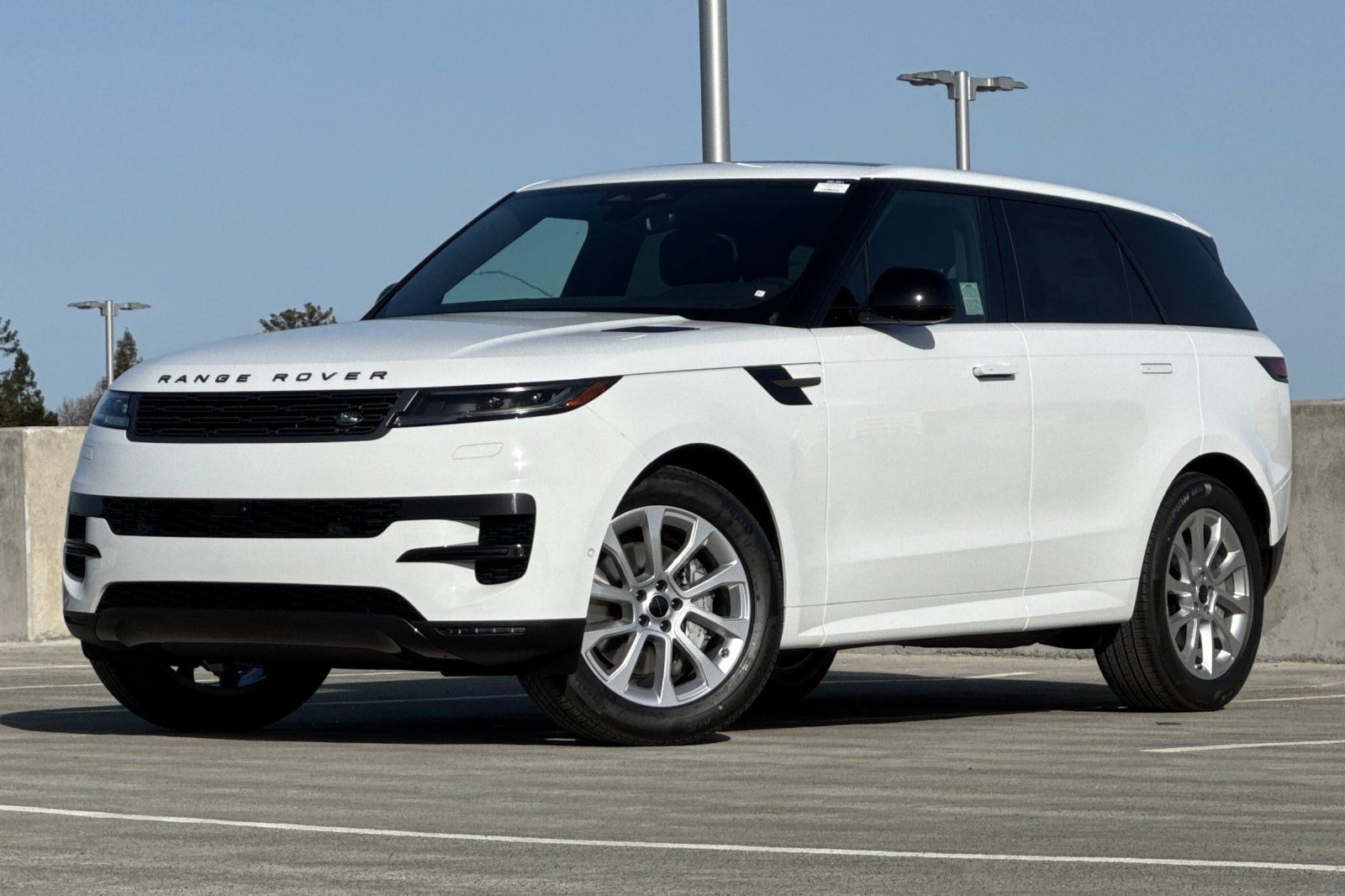 2026 Land Rover Range Rover Sport P360 SE MHEV's photo