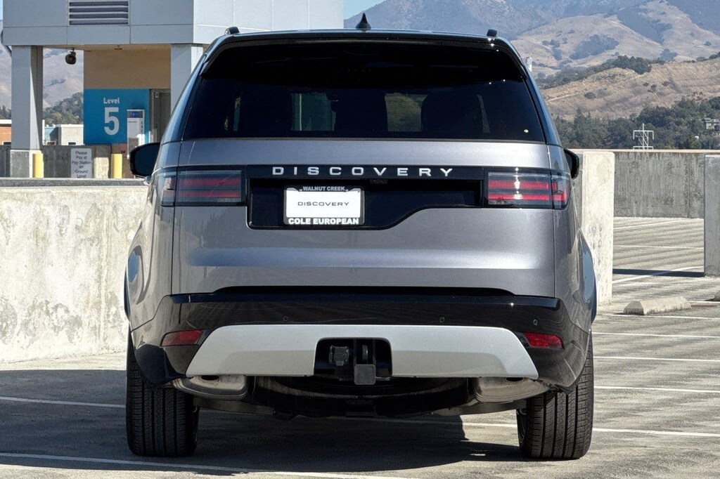 New 2026 Land Rover Discovery SUV