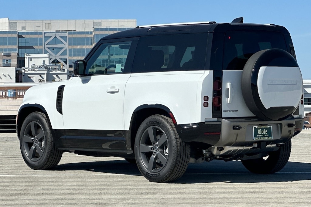 New 2025 Land Rover Defender 90 X-Dynamic SE SUV