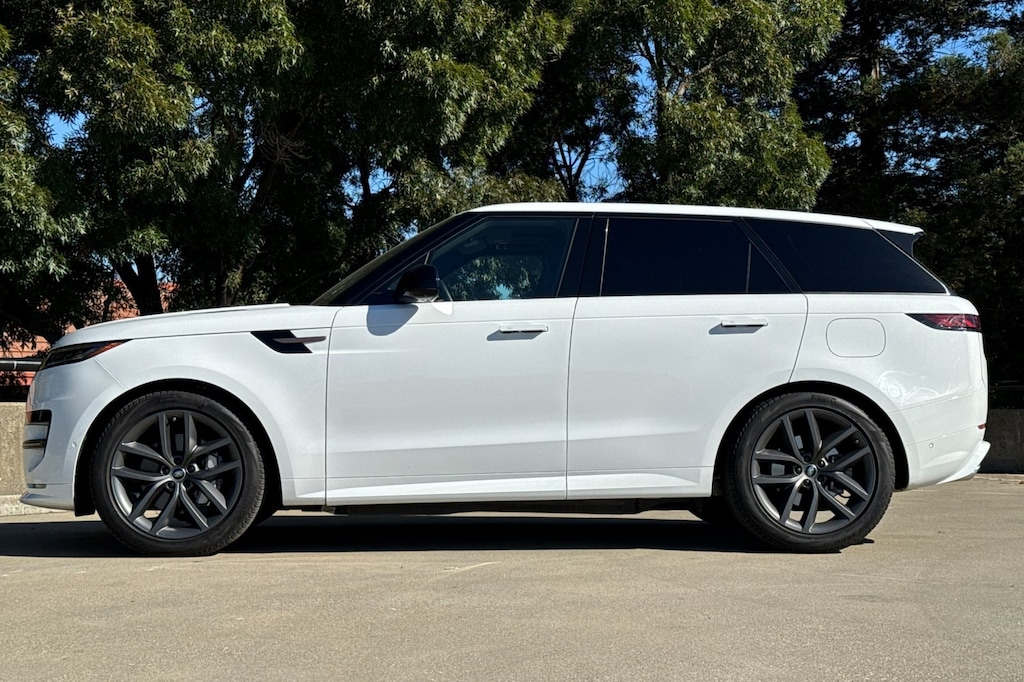 Certified 2025 Land Rover Range Rover Sport Plug-in Hybrid Dynamic SE SUV