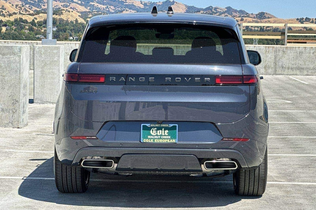 New 2025 Land Rover Range Rover Sport Dynamic SE SUV