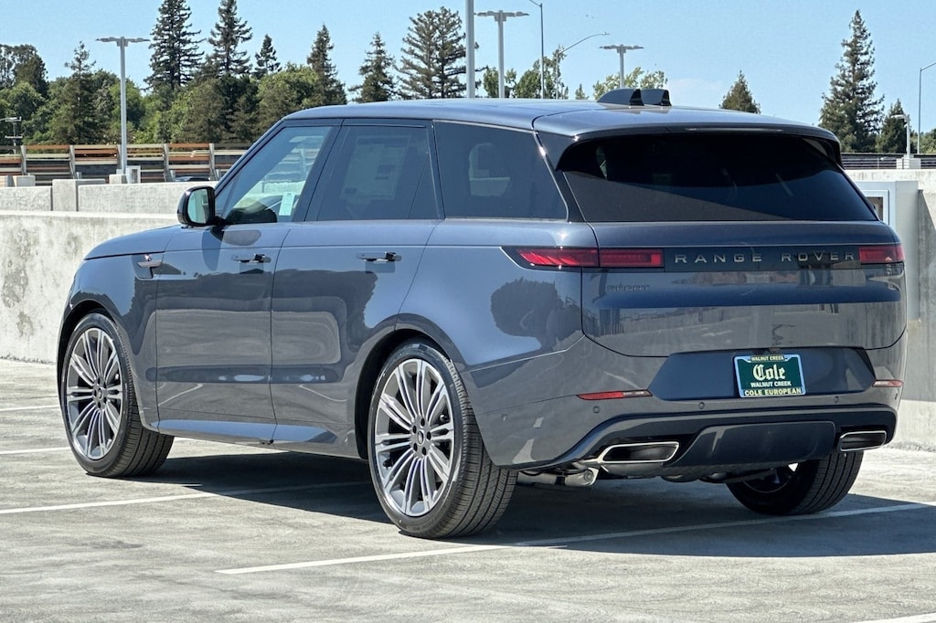 New 2025 Land Rover Range Rover Sport Dynamic SE SUV