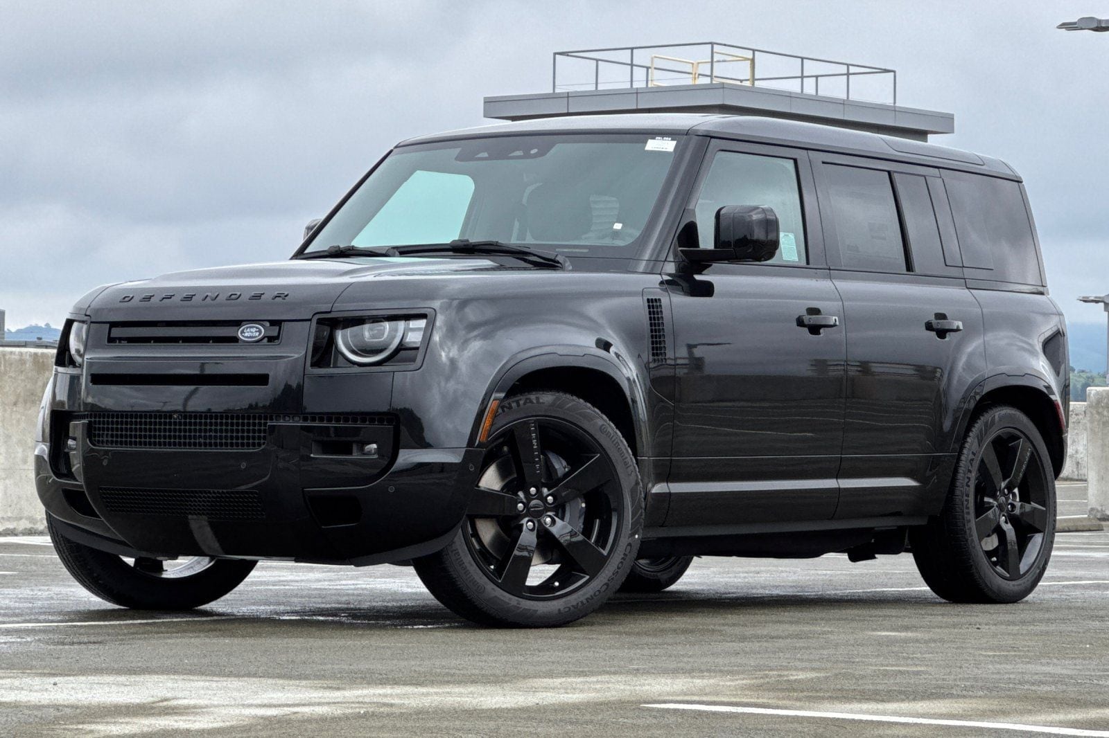 2026 Land Rover Defender 110 X-Dynamic SE P500's photo