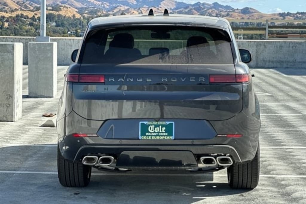 New 2025 Land Rover Range Rover Sport Dynamic SE SUV