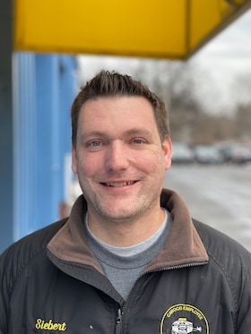 Staff member Mike Siebert from 6ac96c14ef52