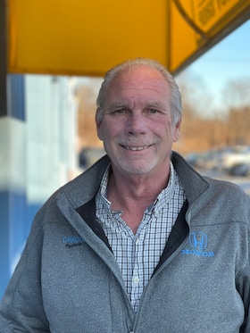 Staff member Carl Steele from aafd66b49f8a