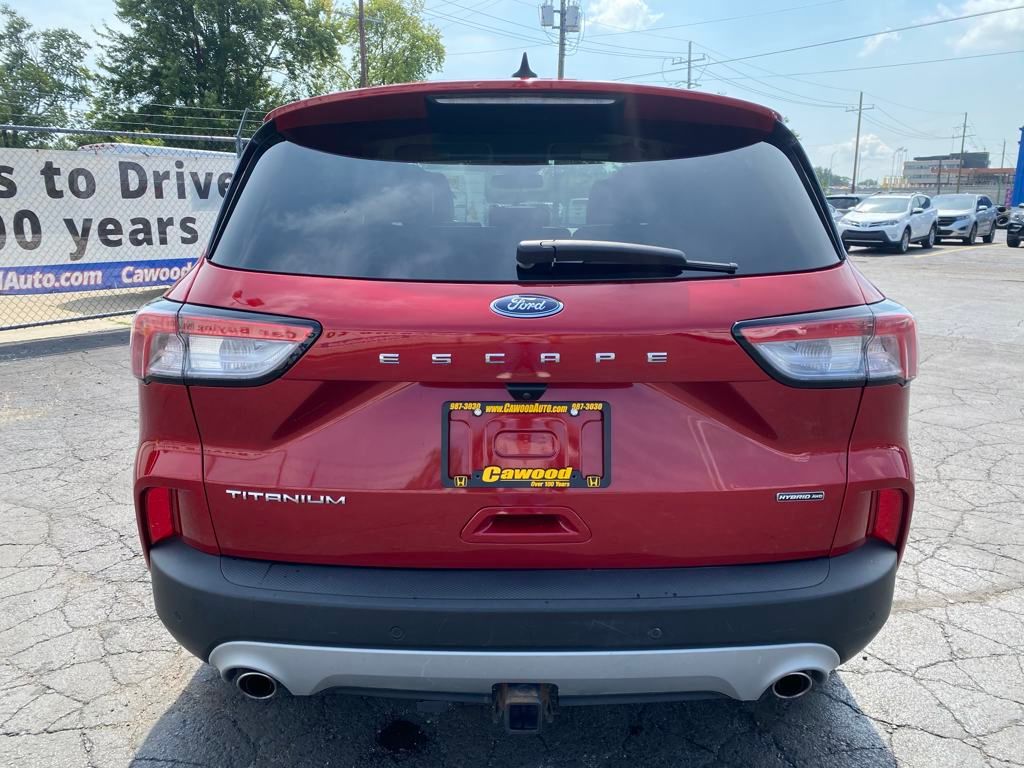 2021 Ford Escape Titanium photo 3