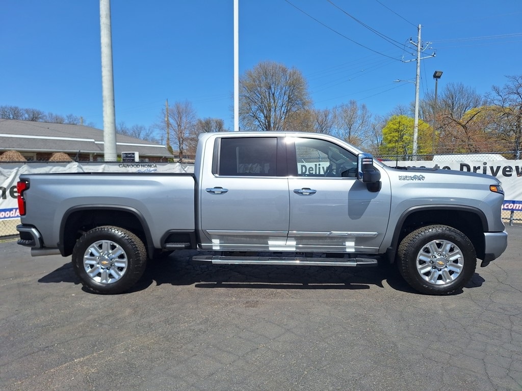 Used 2025 Chevrolet Silverado 3500HD High Country with VIN 2GC4KVEYXS1101898 for sale in Port Huron, MI