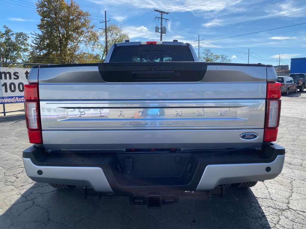 2021 Ford F-350 Platinum photo 3