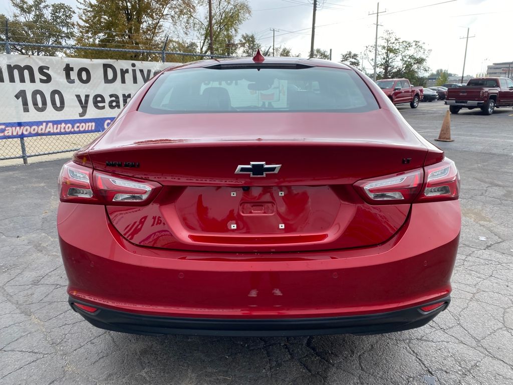 2023 Chevrolet Malibu Premier photo 3