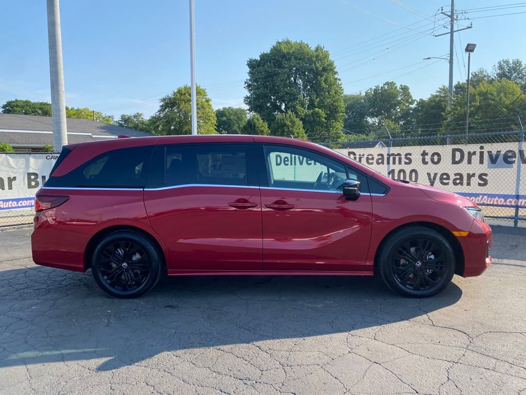 2025 Honda Odyssey photo 2