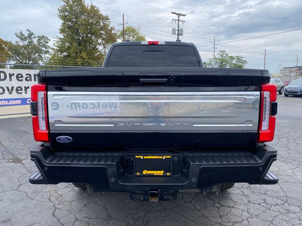 2024 Ford F-350 photo 3