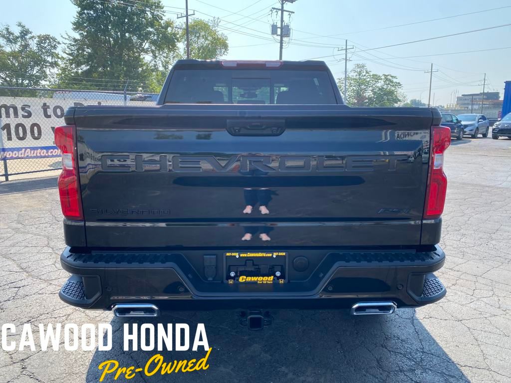 2024 Chevrolet Silverado 1500 RST photo 3