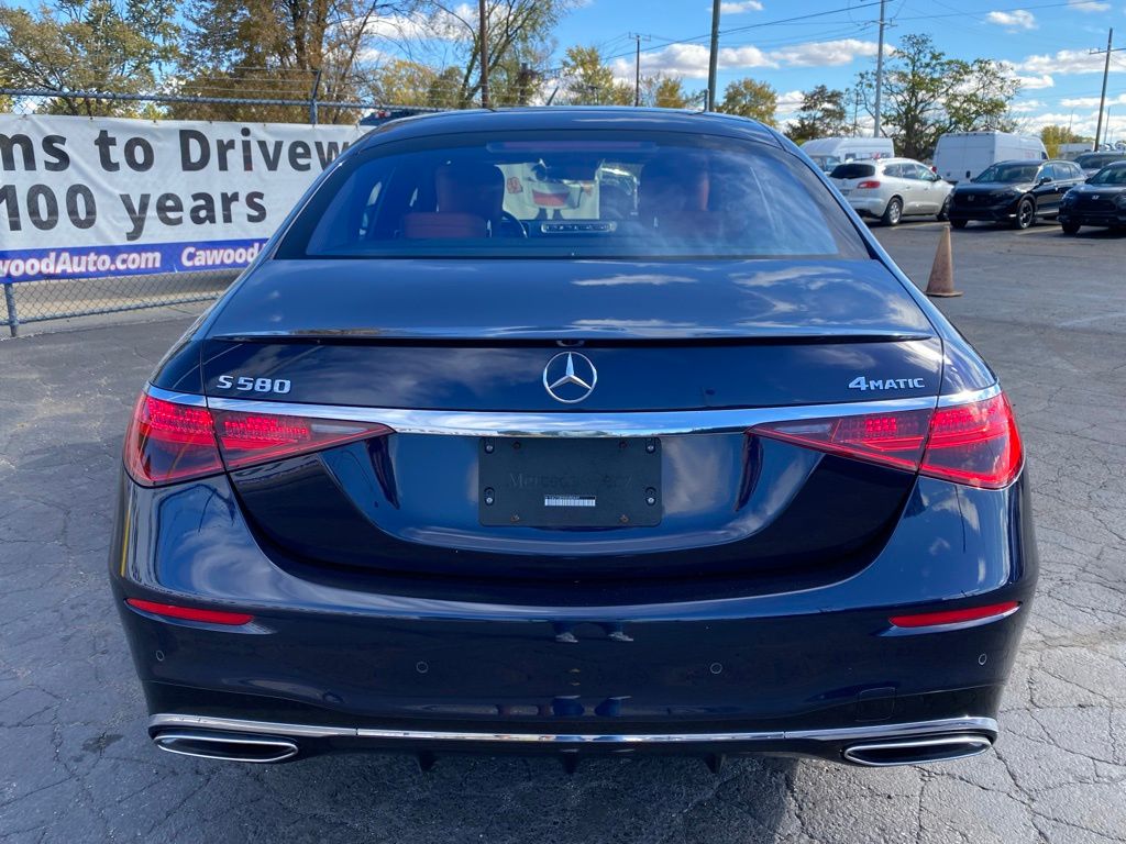 2022 Mercedes Benz S 580 4MATIC photo 3