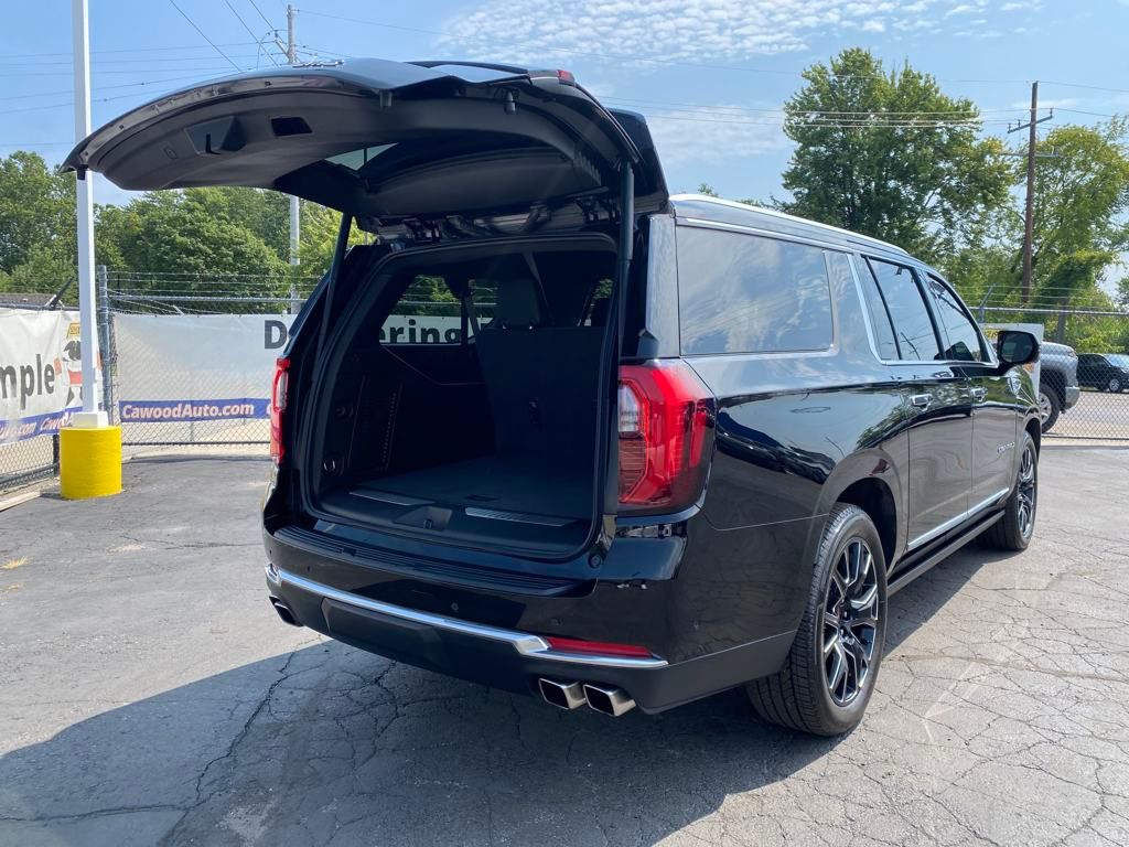 2025 Gmc Yukon XL Denali photo 3