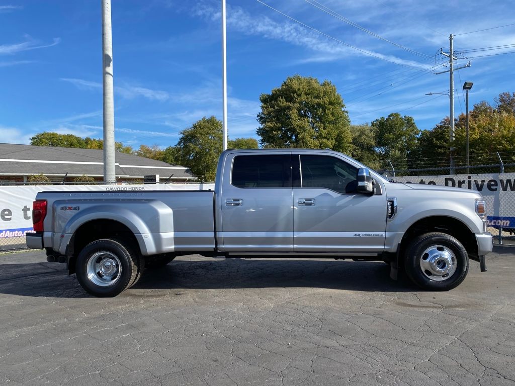 2021 Ford F-350 Platinum photo 2