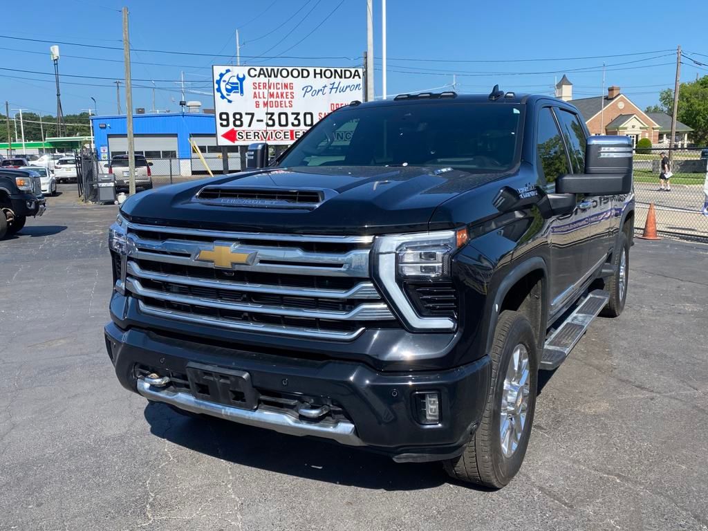Used 2024 Chevrolet Silverado 2500HD High Country with VIN 1GC4YREY0RF132280 for sale in Port Huron, MI