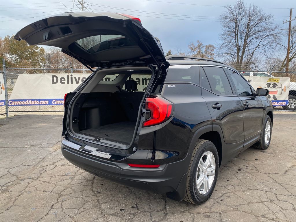 2020 Gmc Terrain SLE photo 3