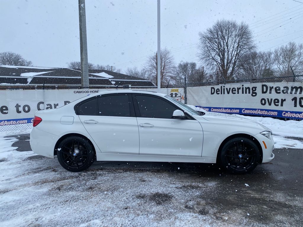 Used 2018 BMW 3 Series 330i with VIN WBA8D9C59JA013308 for sale in Port Huron, MI