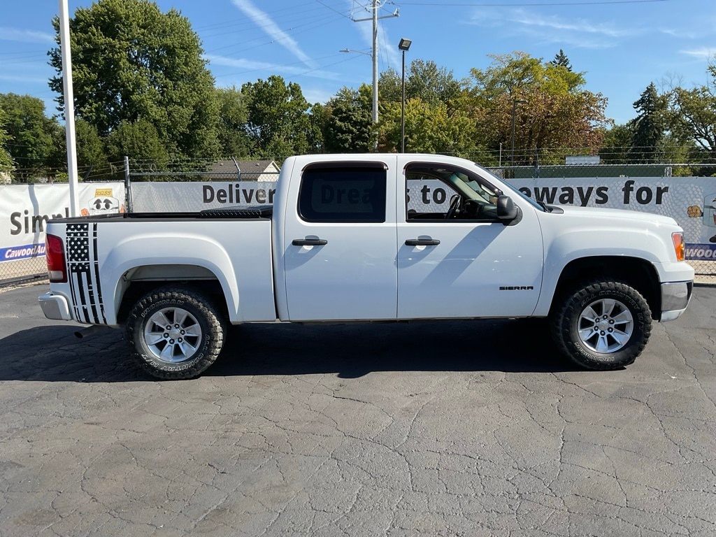 Used 2008 GMC Sierra 1500 Work Truck with VIN 3GTEK13J18G236254 for sale in Port Huron, MI