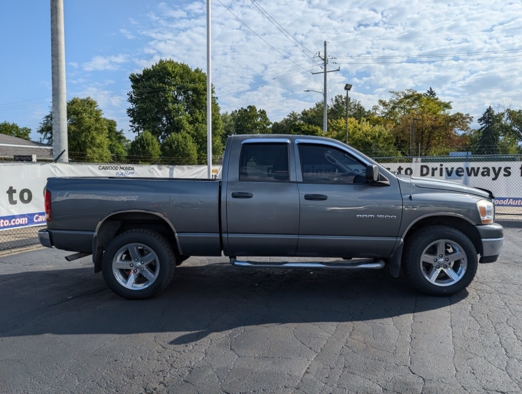 Used 2006 Dodge Ram 1500 Pickup SLT with VIN 1D7HU18256S541132 for sale in Port Huron, MI