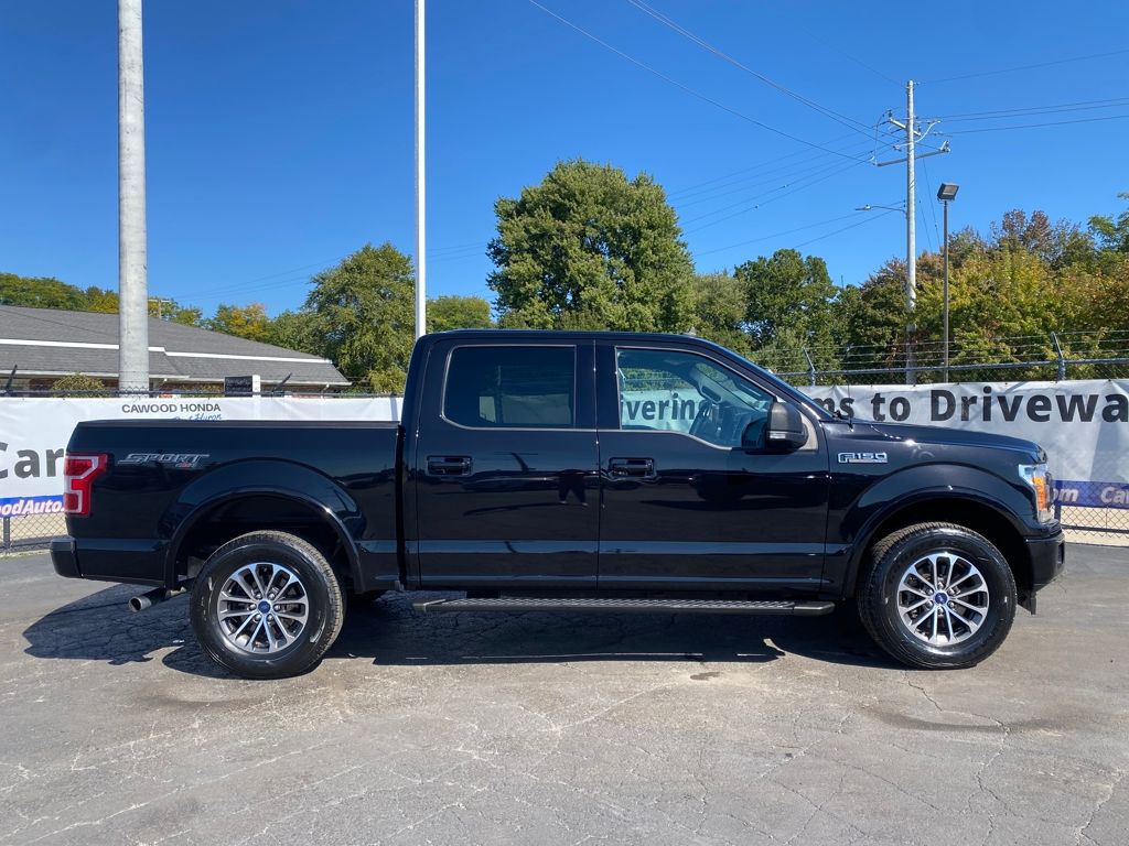 2019 Ford F-150 XLT photo 2