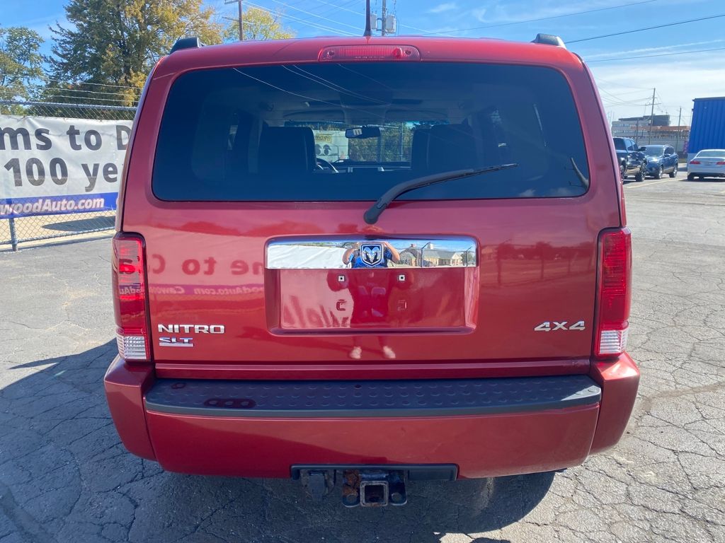 2007 Dodge Nitro SLT R/T photo 3