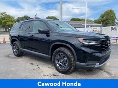 2025 Honda Pilot TrailSport SUV