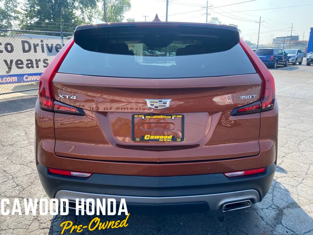2021 Cadillac XT4 Premium Luxury photo 3