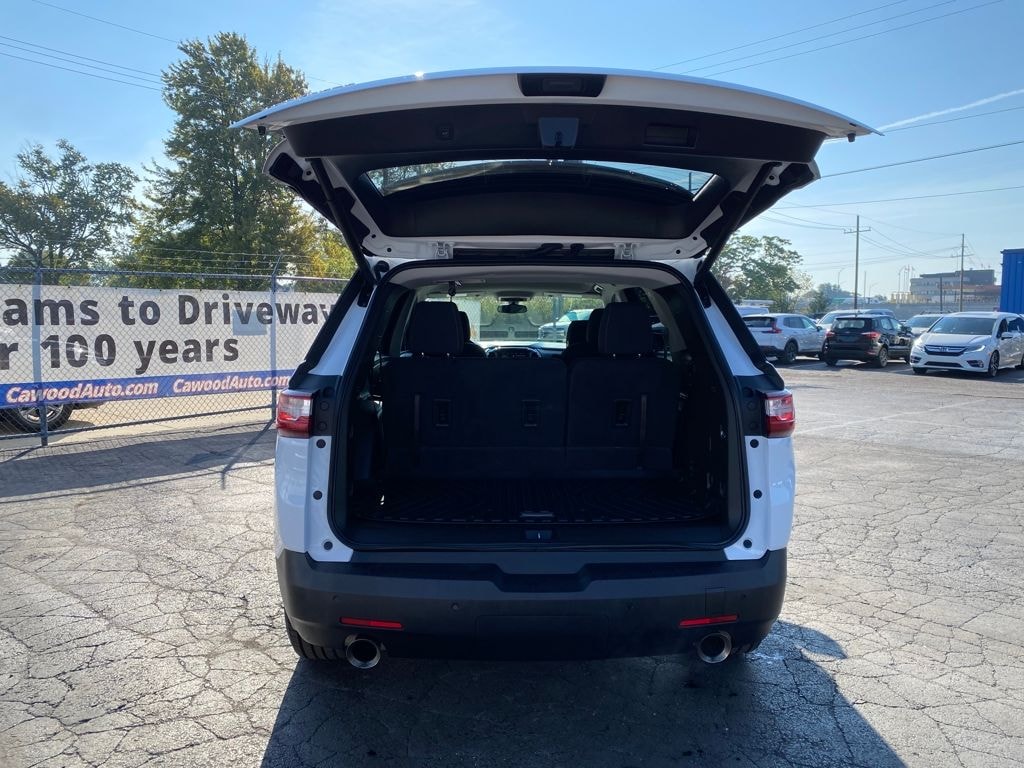 Used 2020 Chevrolet Traverse LT SUV